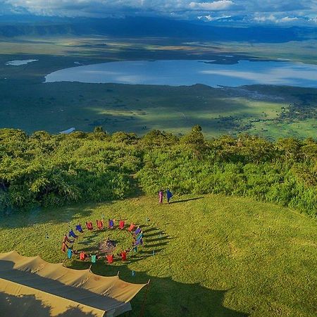 ホテル Pakulala Safari Camp - East Africa Camps ンゴロンゴロ エクステリア 写真